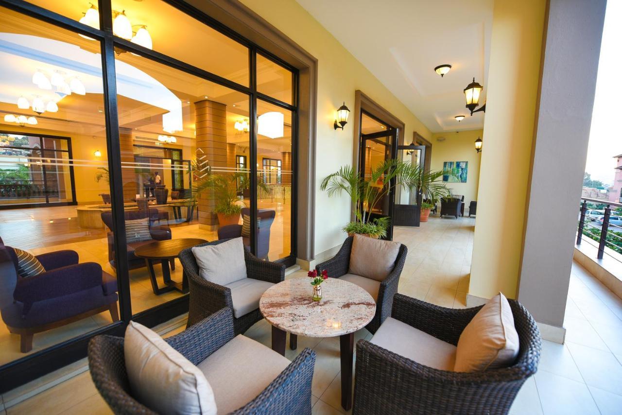 Mestil Hotel & Residences Кампала Экстерьер фото