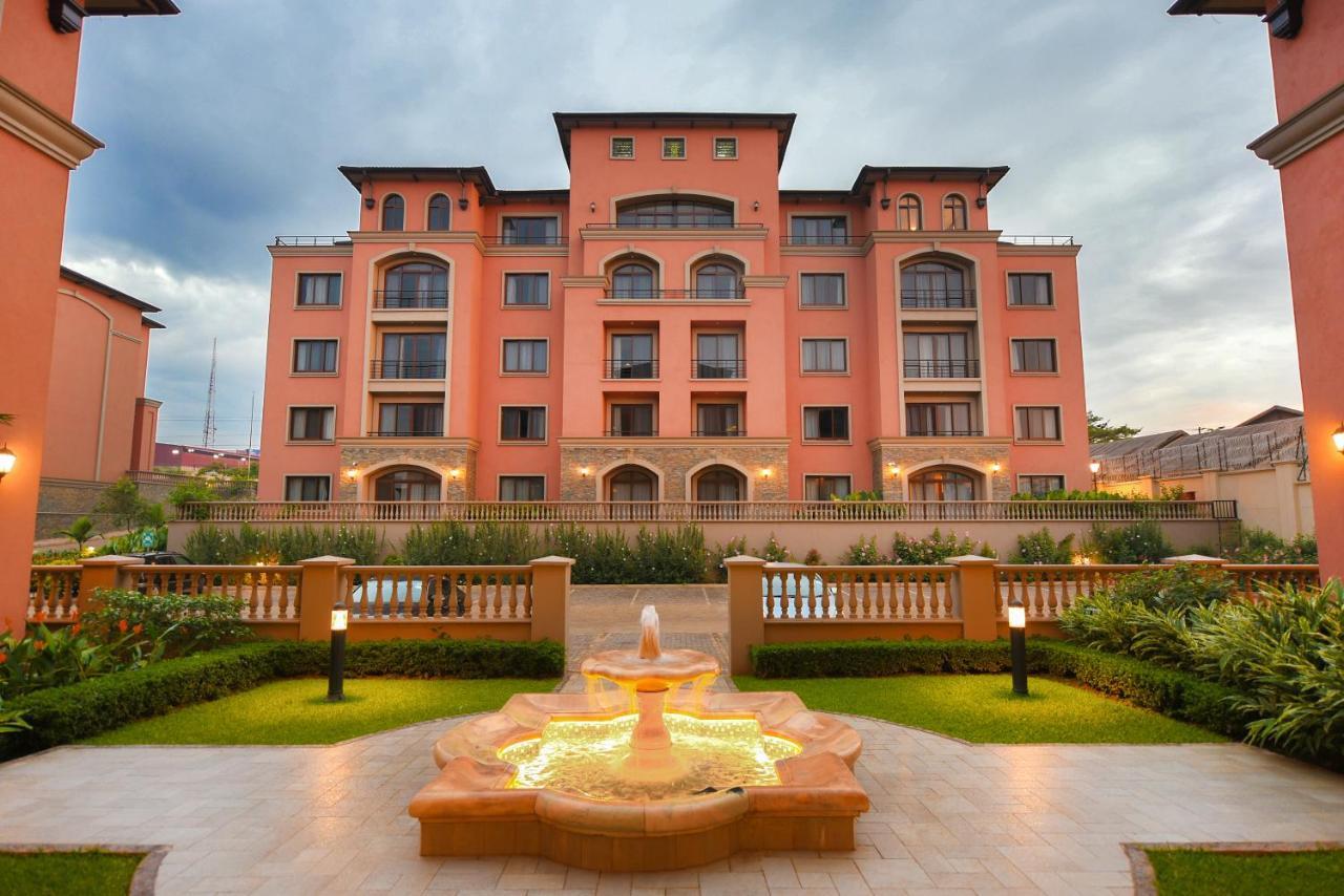 Mestil Hotel & Residences Кампала Экстерьер фото